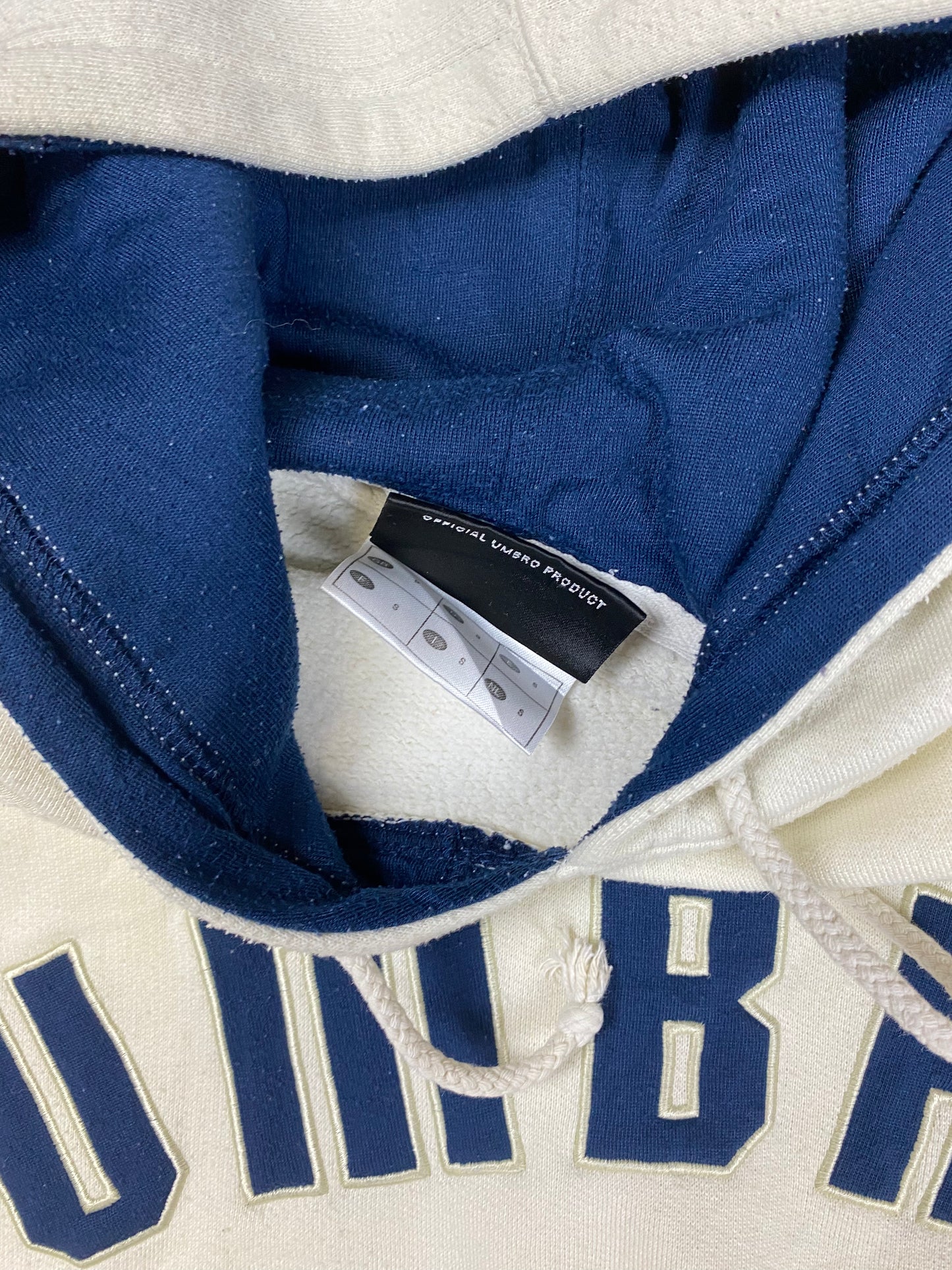 Vintage Umbro Cream Hoodie - S/M