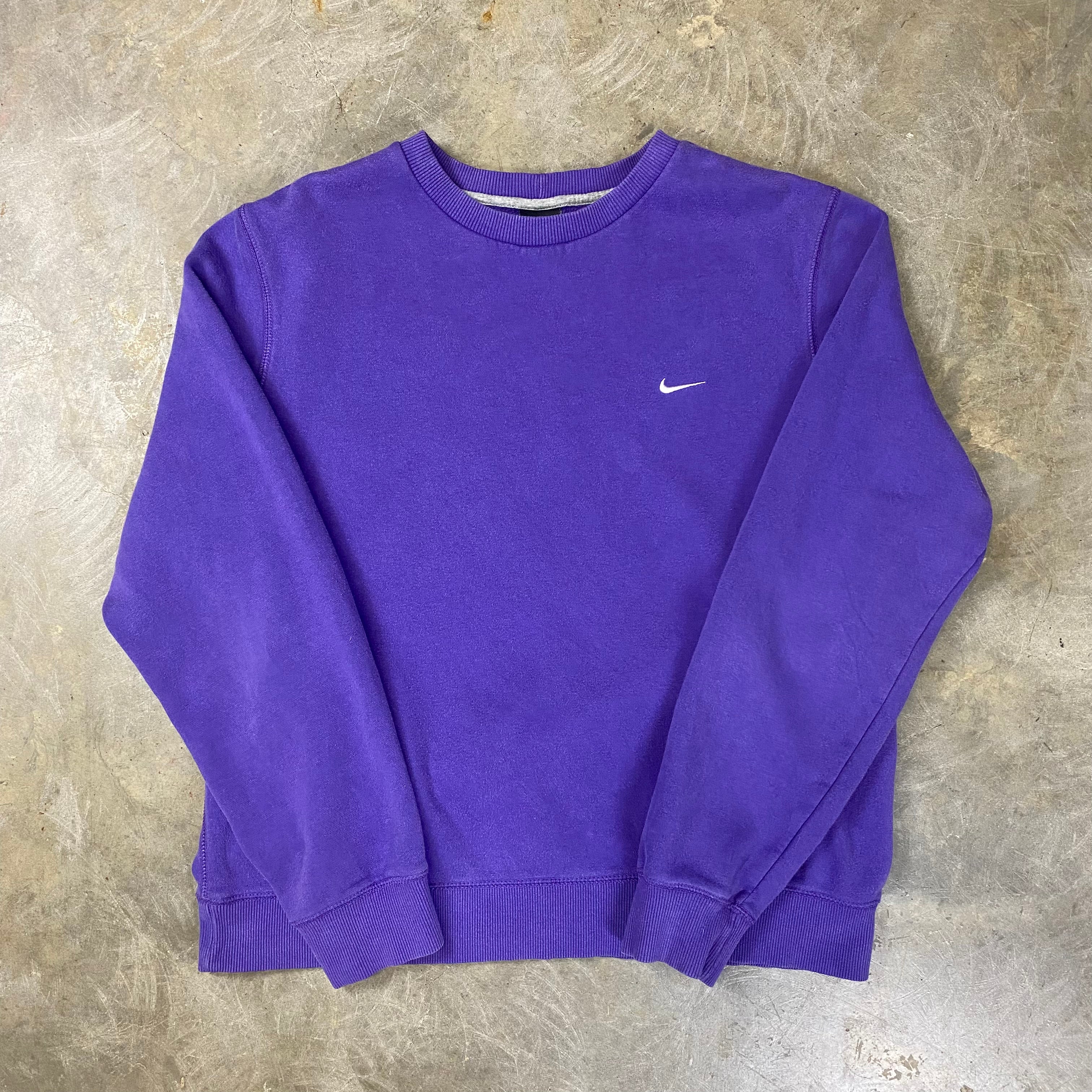 Purple sale nike sweatshirt