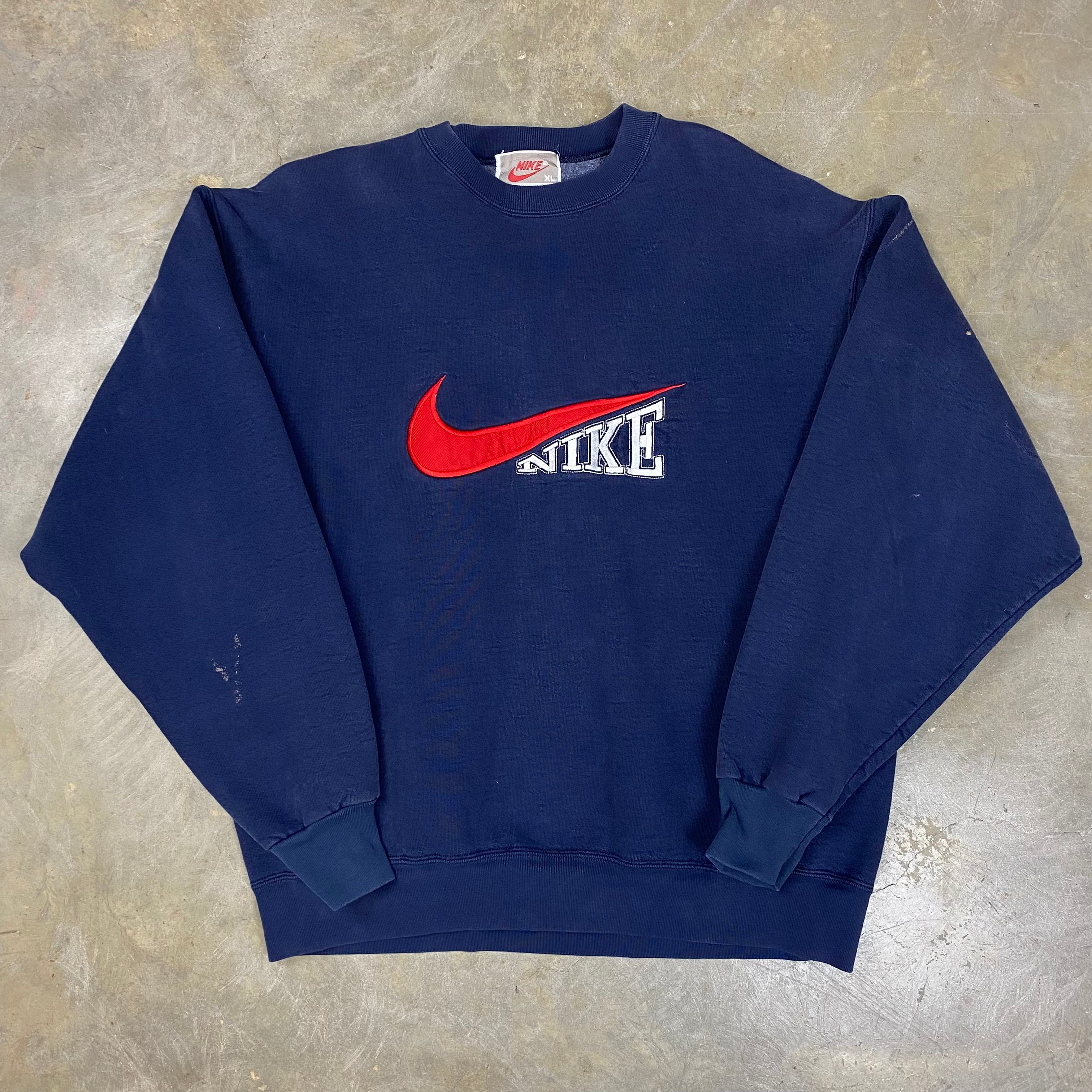 Vintage navy nike discount sweatshirt